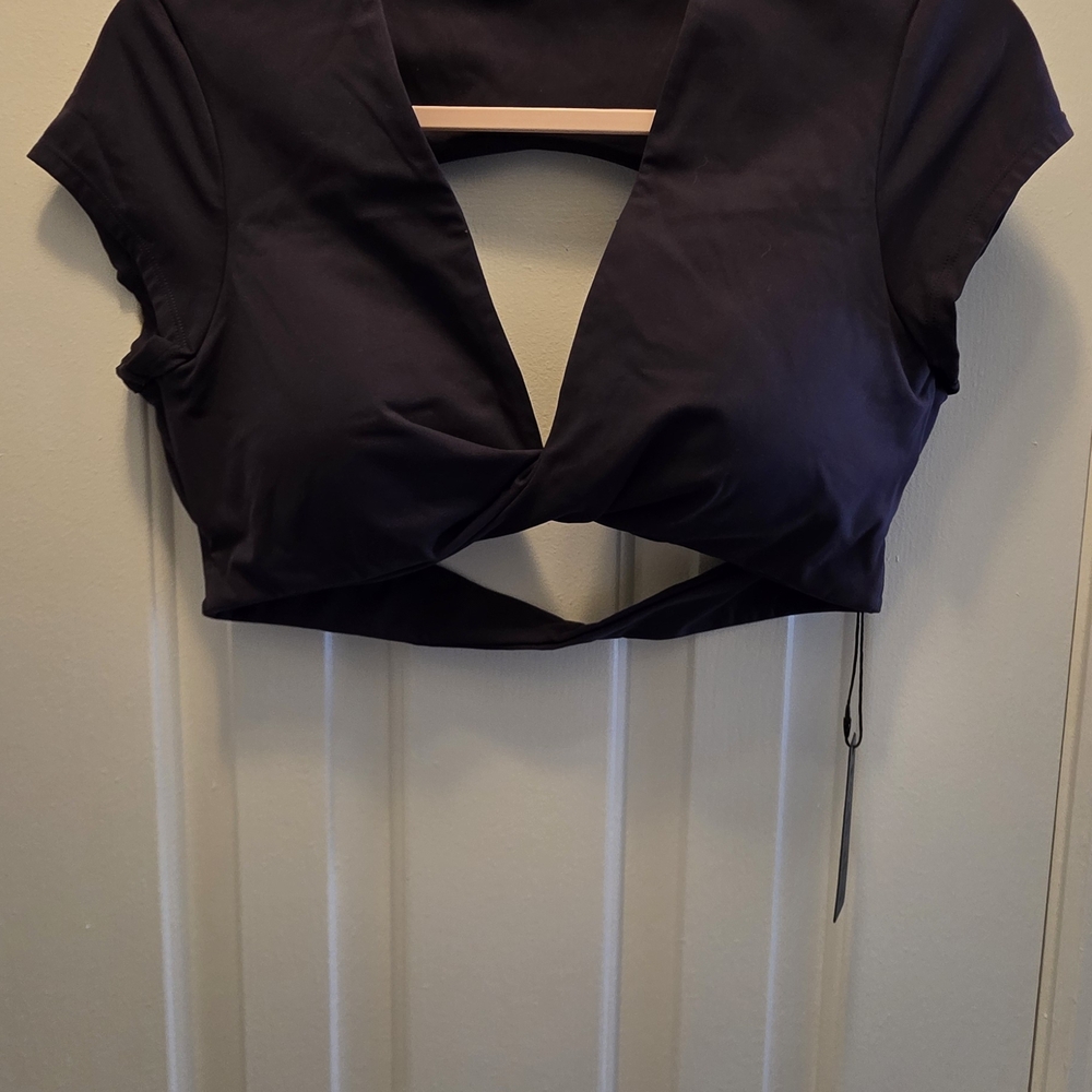 Oner Active Black Twist-Front Sports Crop Top